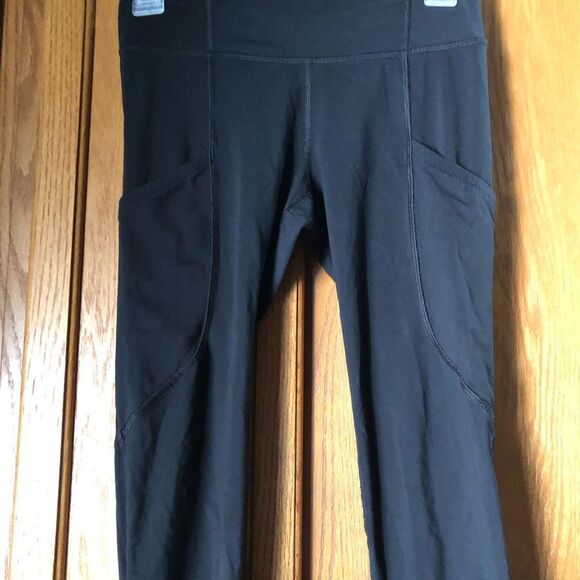Lululemon Black Multi-Pocket Ankle Leggings - 4 - Picture 3 of 13
